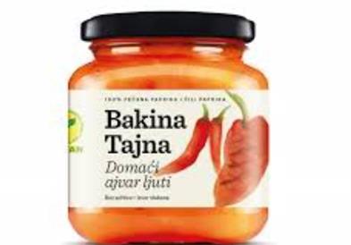 Две серии на ајварот „Бакина Тајна“ се повлекуваат од српскиот пазар