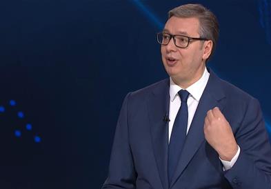 Вучиќ најавува изработка и усвојување стратегија за роботизација во Војската на Србија