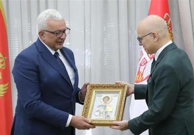 Вучевиќ-Мандиќ: Србите го зачуваа својот национален идентитет во Црна Гора