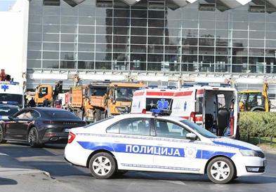 Тројцата повредени во Нови Сад се уште се во тешка состојба, денеска протест поради трагедијата
