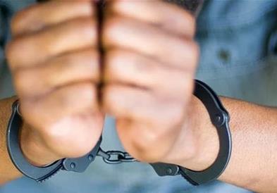 Уапсено 21 лице во Атина за насилни кражби на ланчиња од граѓани во јавниот превоз