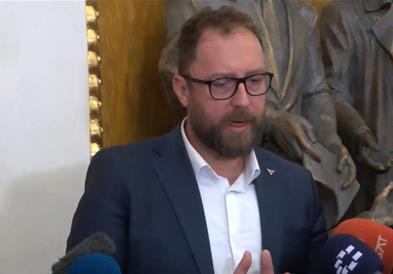 Љутков: Работни групи работат на случајот со Универзална сала