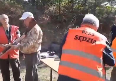Судија застрела натпреварувач во задникот (Вознемирувачко видео)