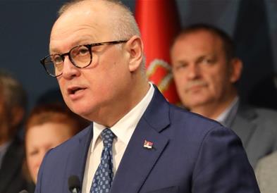 Укинат му е притворот на српскиот министер Весиќ, кој штрајкуваше со глад 