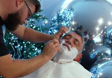 Гатузо ја избричи брадата по 22 години и заработи 10.000 евра за хуманитарни цели (ВИДЕО)