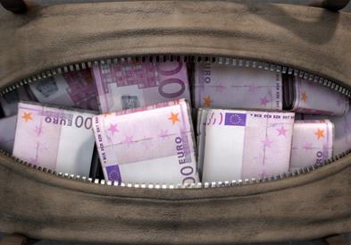 Вработени на железница нашле торба со 42.000 евра, ден подоцна парите му се дадени на бездомник