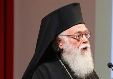 Поглаварот на Албанската православна црква Анастасиос денеска ќе биде погребан во Тирана