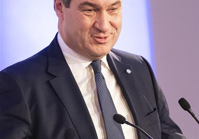 Зедер против коалиција со Зелените во Германија