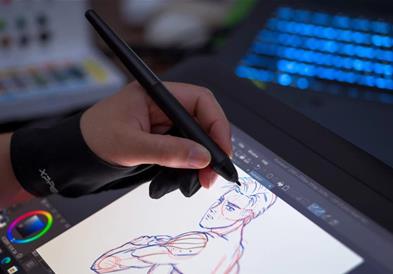 „Adobe“ воведува „Photoshop“ за „iPhone“