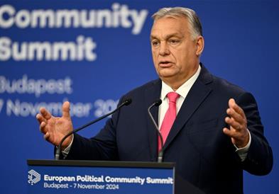 Орбан ја повика ЕУ да почне директни преговори со Русија за Украина 