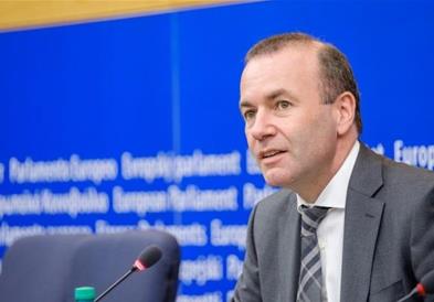 Вебер: Европа е сама и сега треба да се вооружиме самостојно