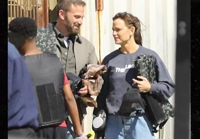 Бен Афлек сликан со поранешната сопруга Џенифер Гарнер
