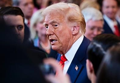 Трамп бара од Врховниот суд да дозволи да се укине државјанството според раѓање 