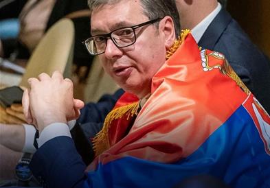 Вучиќ најави обраќање во 22 часот: „Србија живее“