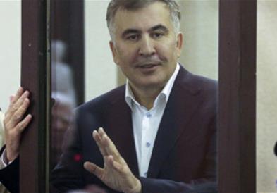 Поранешниот грузиски претседател Саакашвили осуден на нови четири и пол години затвор