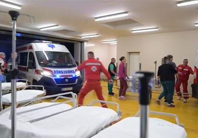Подобрена состојбата на еден пациент повреден во пожарот во Кочани примен на ВМА во Белград