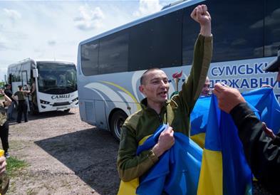Русија и Украина извршија размена на заробеници, една од најголемите од почетокот на војната 