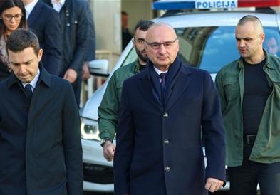Муцунски во Загреб се заблагодари на Хрватска за понудената помош