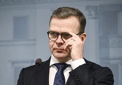 Орпо:  ЕУ мора да и помогне на Украина да стане нејзина членка