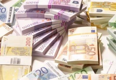 Над  милијарда евра испратиле албанските иселеници во својата земја 