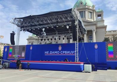 Во Белград последни подготовки за тридневниот митинг „Не ја даваме Србија“