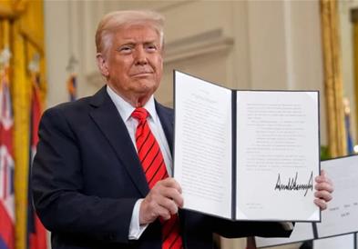 Нов пресврт во драмата со царините- Трамп реши да се откаже од царини на еден производ