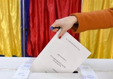 Единаесет кандидати за претседателската функција во Романија. Кои се тие?