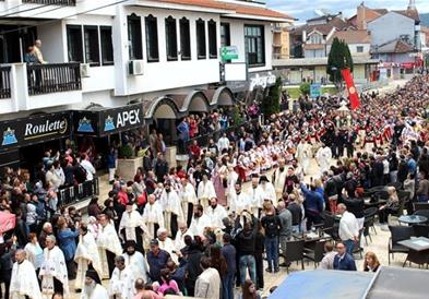 Традиционална литија со моштите на „Свети Георгиј Победоносец“ во Струга
