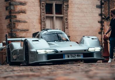 Порше претстави уникатен модел, му оддава почит на 917 (ВИДЕО)