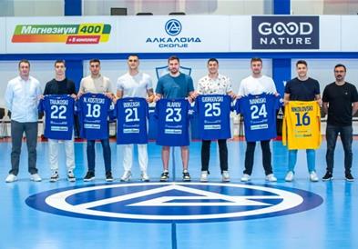 Алкалоид ангажира седум нови ракометари