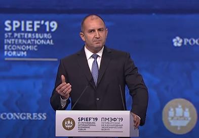 Радев во Санкт Петербург во 2019: Бугарија од Русија ја доби својата слобода и тоа ние Бугарите не го забораваме