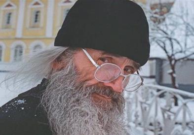 Незгодниот отец Натанаил, кому Бог му даваше да гледа во иднината и да ги чита туѓите мисли