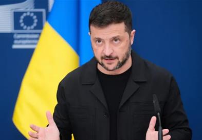 Зеленски не се откажува: Украина нема да отстапи ниту еден дел од земјата, знамето е симбол на надеж за граѓаните 
