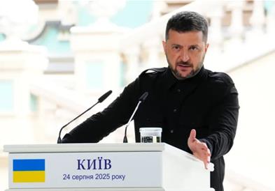 Зеленски: Војната меѓу Русија и Украина е судир на погледи кон светот, се молиме за траен мир