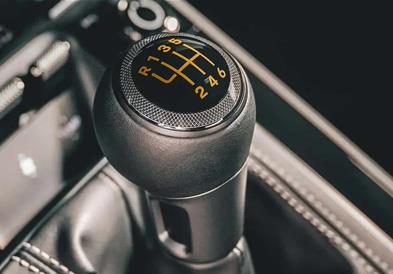 Одброени се деновите на рачните менувачи?!