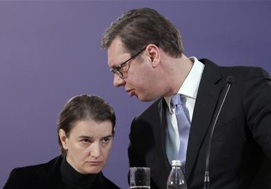 Европарламентарците кои Вучиќ и Брнабиќ ги нарекоа „олош“ ја напуштија Србија 