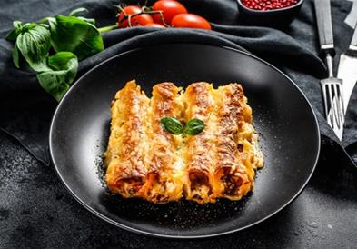 Канелони Болоњезе