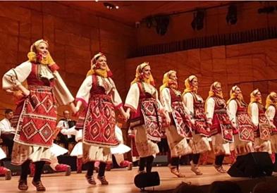 Триумфален почеток на Балканската турнеја на ансамбл „Танец“ во Валпово и спектакуларно продолжение во Крањ