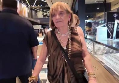 101- годишна жена секој ден оди на работа: Ако отидам во пензија, ќе умрам (ВИДЕО)