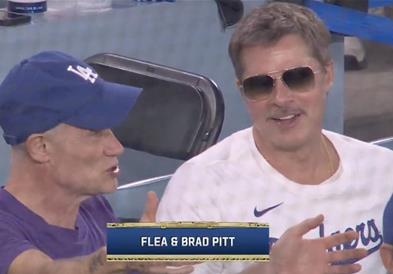 Фото: Бред Пит изненади со нов имиџ на бејзбол натпревар