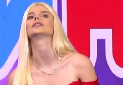 Српска водителка се струполи среде извлекување „Бинго“: Извинете поради прекинот на програмата (ВИДЕО)