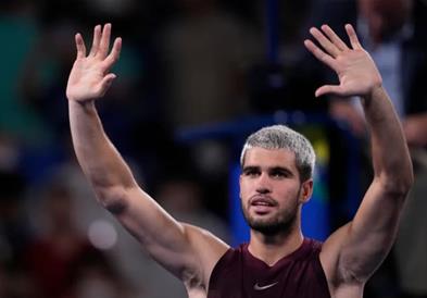 Алкараз на удар на бесните навивачи пред хотел во Торино: Дојди тука, идиоту! (ВИДЕО)