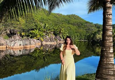 Инфлуенсерка ја разбесни јавноста: Сопругот ѝ купи остров од бизарна причина