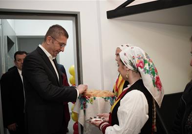 Мицкоски во Тирана на отворање на новите канцеларии на Македонското здружение „ВМРО-ДПМНЕ Албанија“