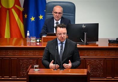 Николоски: Ќе набавиме најмалку 5 нови електрични локомотиви