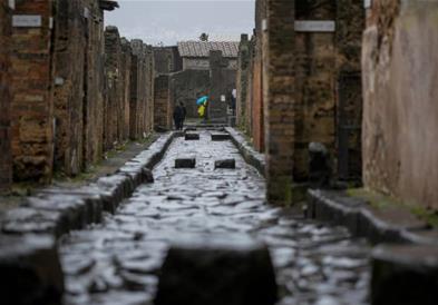 Роботите влегоа и во археологијата- помагаат при составување на античките фрески во Помпеја (ВИДЕО)