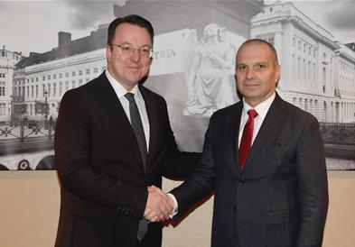 Николоски: Македонија се фокусира на изградба на големи инфраструктурни проекти, средба со Караџов и Маринеску во Брисел