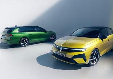 Opel ги претставува новите Opel Astra и Astra Sports Tourer
