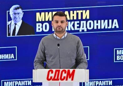 Димитријевиќ: Предавство за пари- ДПМНЕ ја одби Резолуција затоа што има план за мигранти