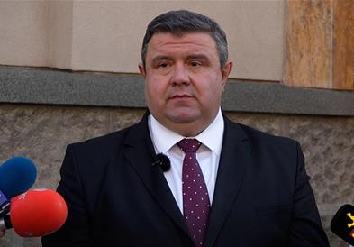 ВМРО-ДПМНЕ, ВРЕДИ и ЗНАМ поднесоа „Резолуција за осуда на манипулациите на опозицијата“ за мигрантите